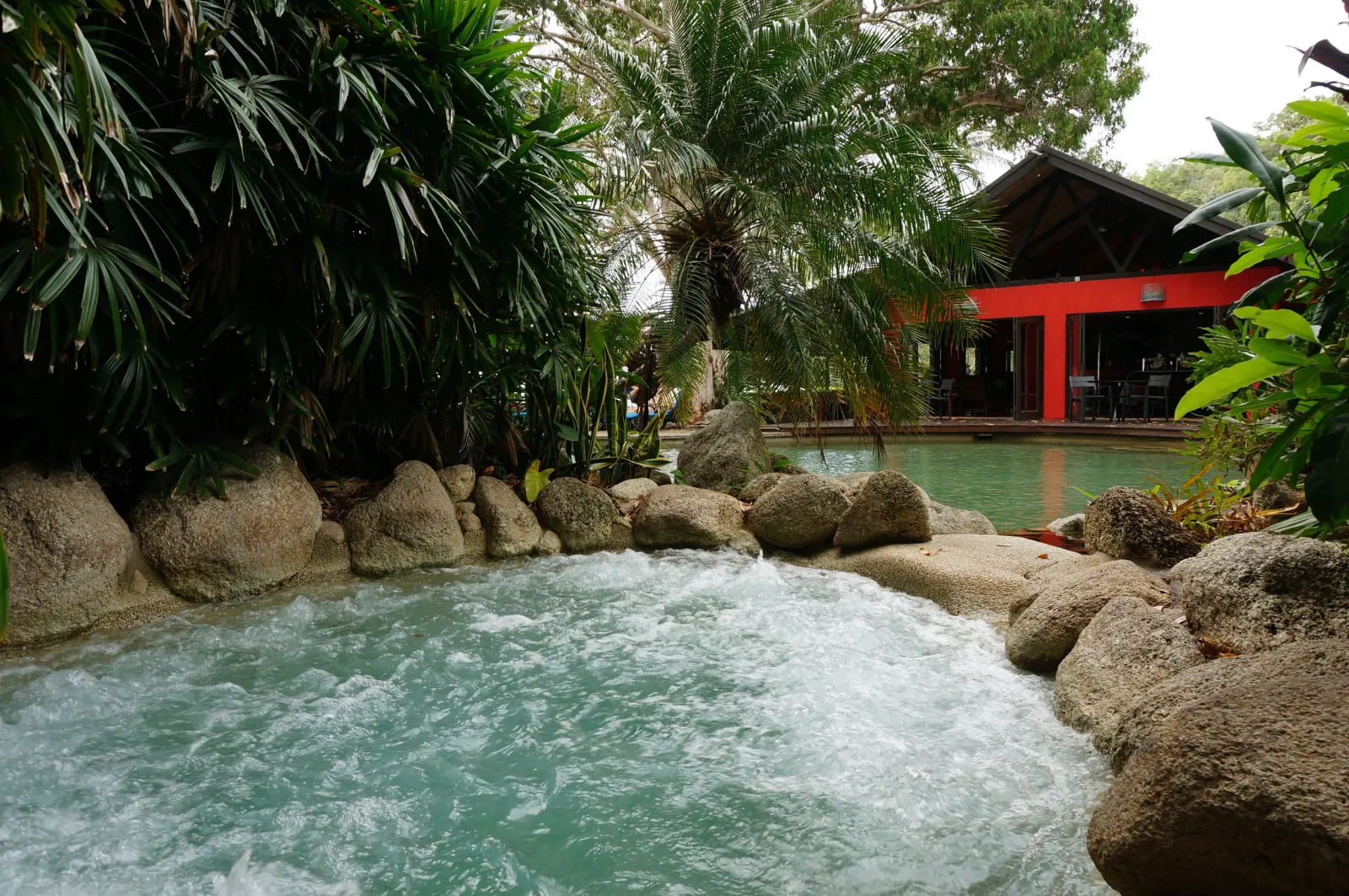 Rock pool spa